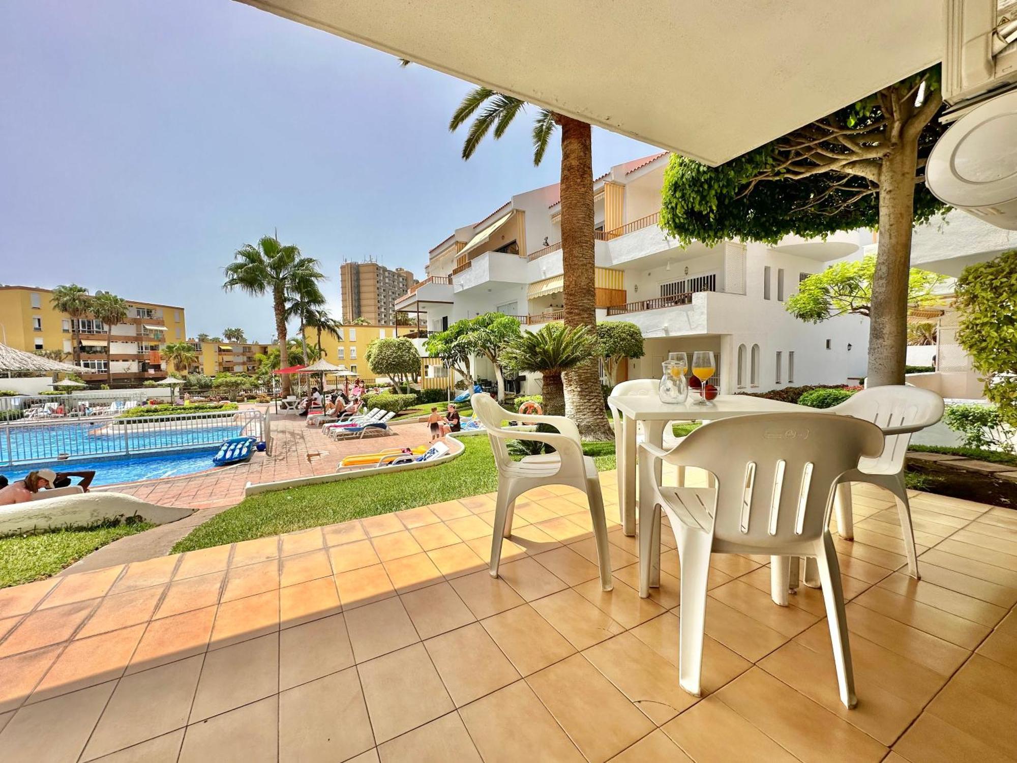 Pool Views Terrace Apartment Los Cristianos  Exterior photo