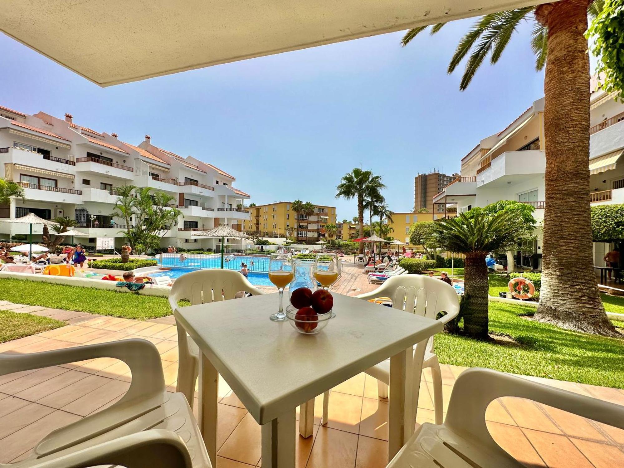 Pool Views Terrace Apartment Los Cristianos  Exterior photo